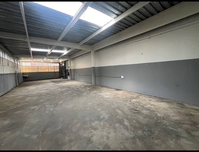 129M² WAREHOUSE TO LET IN SEBENZA